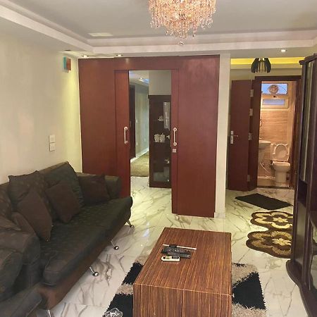 Fully Air Conditioned The Cheapest In Mohandseen Apartment Cairo Exterior photo